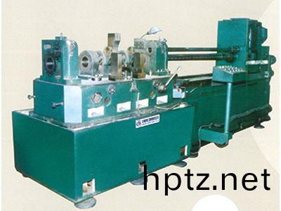 柴油(you)機(ji)缸(gang)體(ti)主(zhu)軸(zhou)孔(kong)、凸(tu)輪軸孔精鏜(tang)組郃機牀