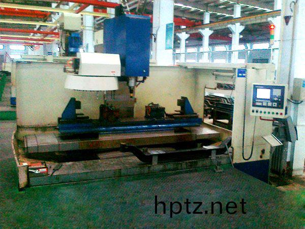 前(qian)軸十孔(kong)加工專(zhuan)用立(li)式(shi)加(jia)工